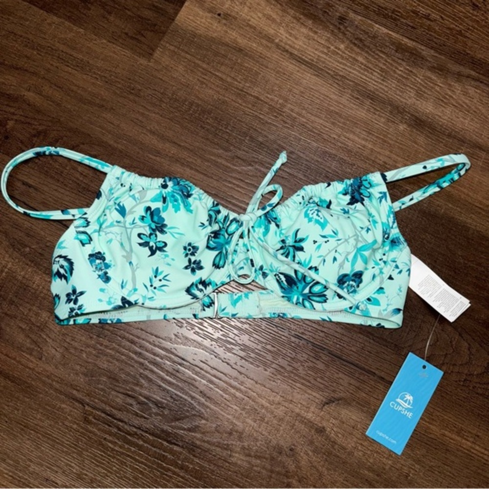 NWT CupShe Blue Floral Bikini Top